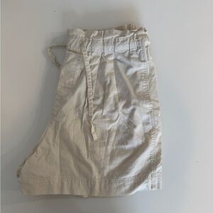 Uniqlo shorts white Size Medium